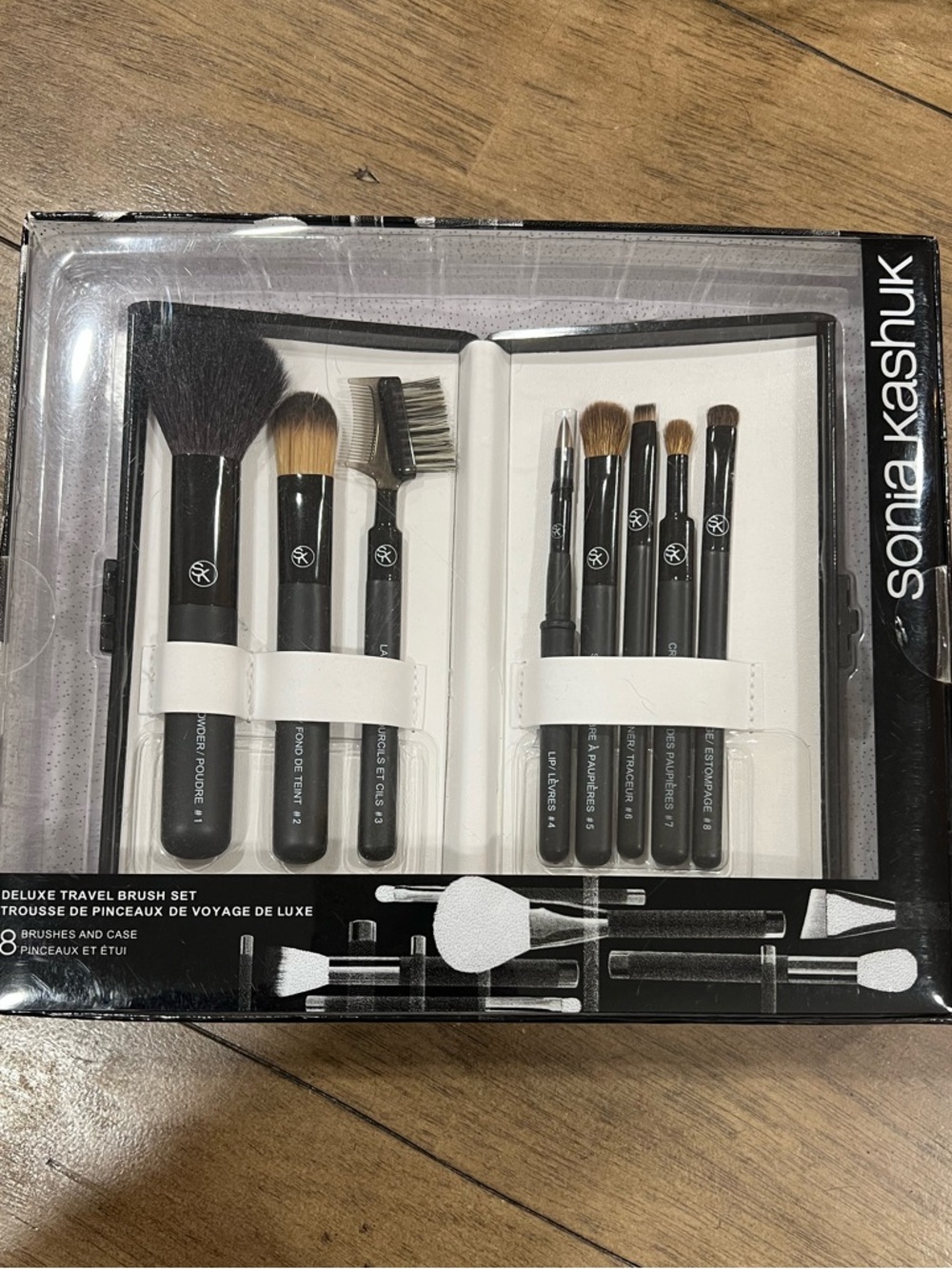 NEW- Sonia Kashuk Deluxe Travel Brush Set - Black and White